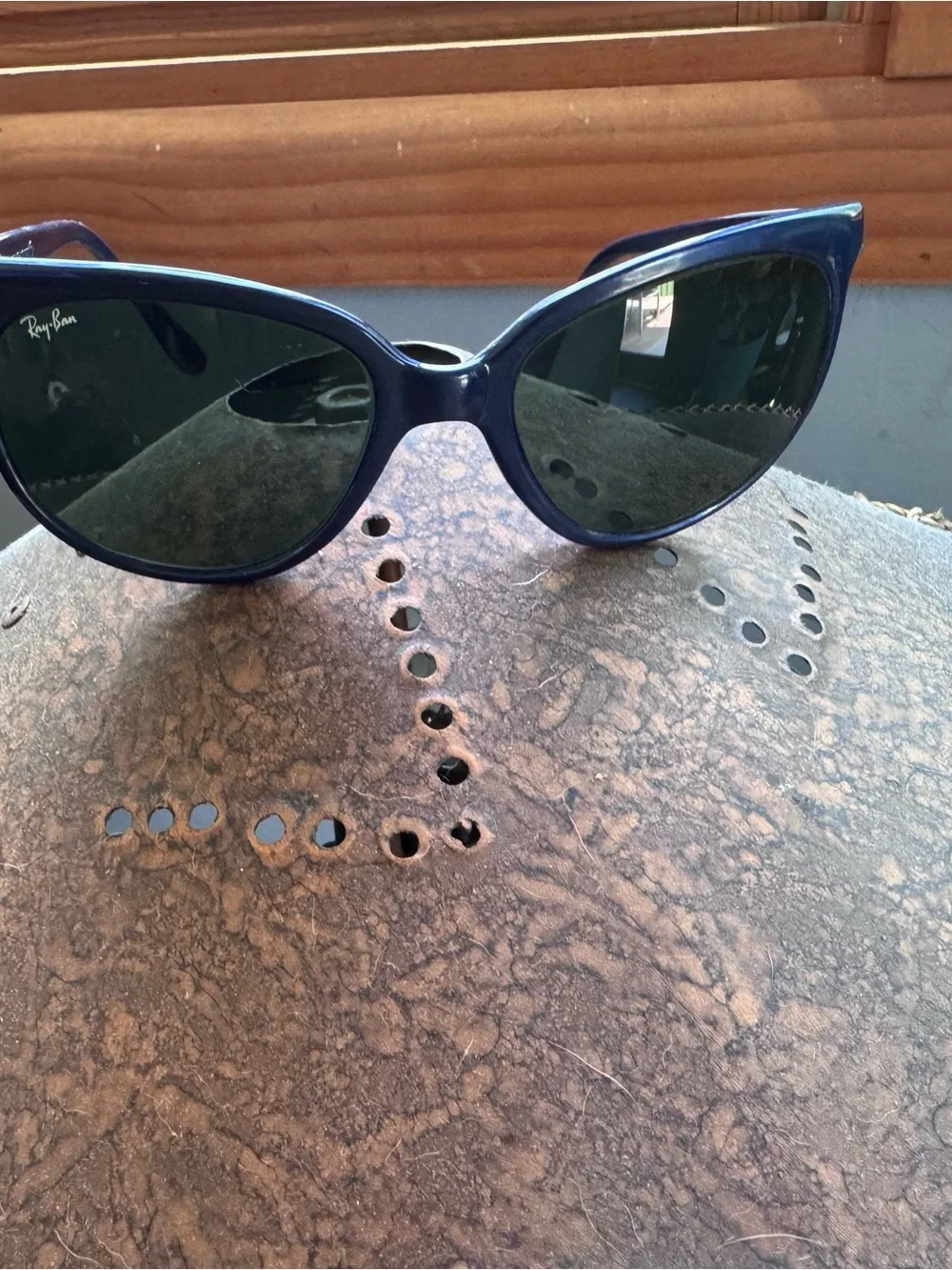Vintage Ray-Ban Women's Navy Blue Cat-Eye Sunglasses